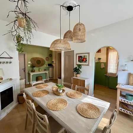 La Casettina Della Cantina Bed and Breakfast 3*